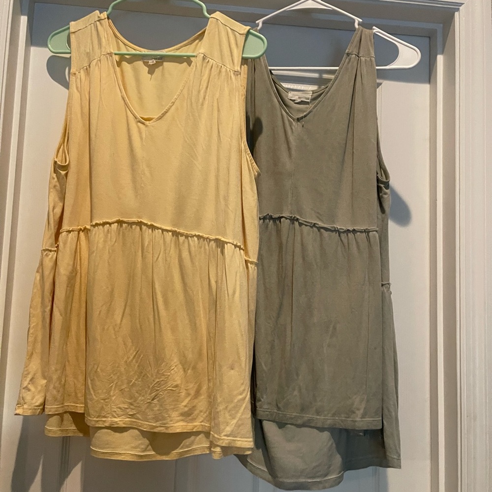 Dept 222 tank top bundle